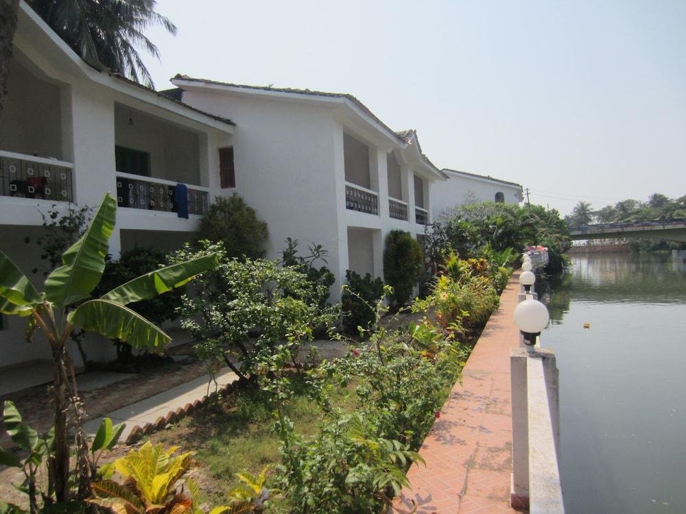 Hotel Riverside Baga Exteriér fotografie